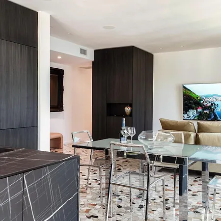 Luxury Attic 88 On - By Breva Collections * בלביו